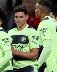  哈兰德戴帽创纪录，曼城五球横扫伯恩茅斯  