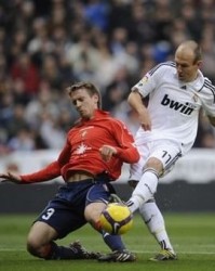  圣埃蒂安老将传射建功，经验助力球队走出低谷