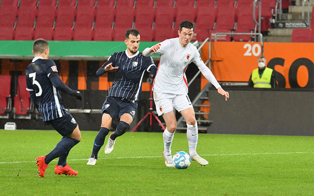  比勒菲尔德顽强逼平展现德甲草根精神