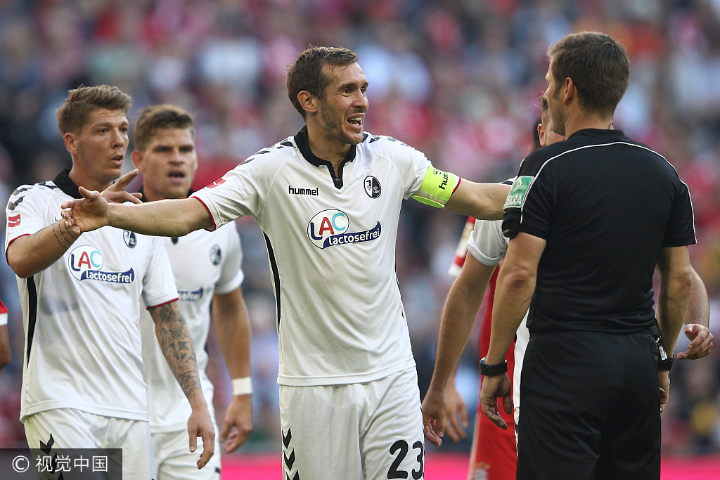  基米希世界波破门，拜仁中场大将主宰比赛走势  