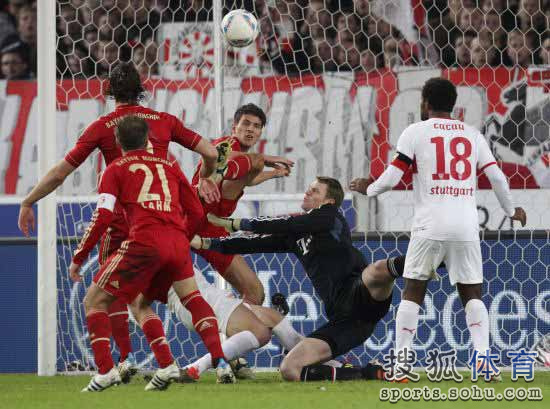  斯图加特边路突破犀利，德甲速度优势冲击防线  